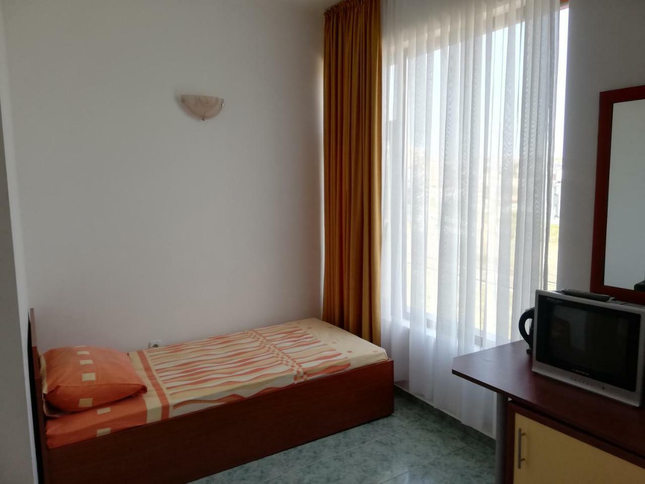 Svetlana Hotel Byala  Exterior photo